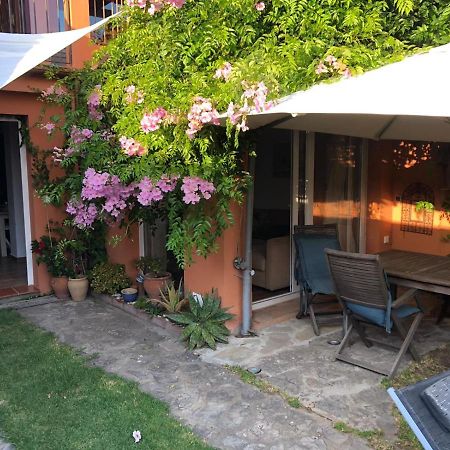 Beach Apartment Garden And Wifi Тарифа Экстерьер фото