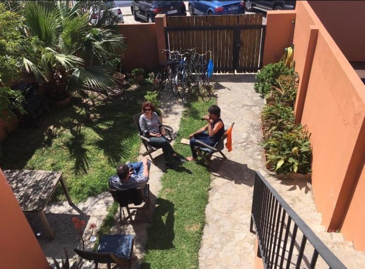 Beach Apartment Garden And Wifi Тарифа Экстерьер фото